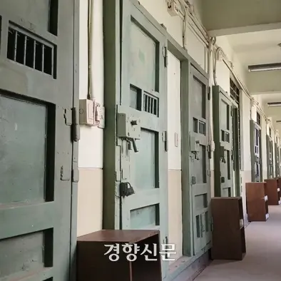 RuggedCan5796의 탈옥수로 살아남기