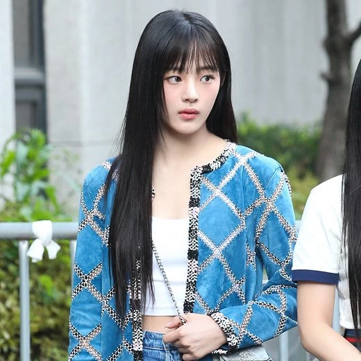 민지