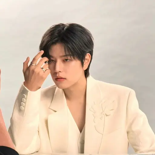 SkZ._o3z5의 김승민