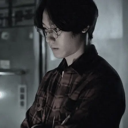 wood-.-b의 이은혁