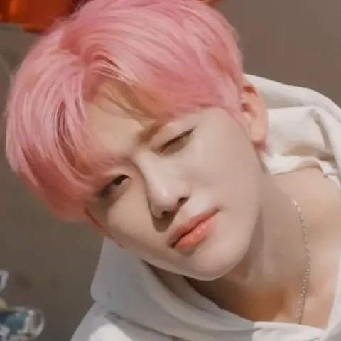 heroin.joooo11의 복숭아 크림맛 케이크 나재민