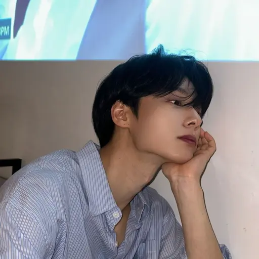 stay_tomoon1106의 여환웅