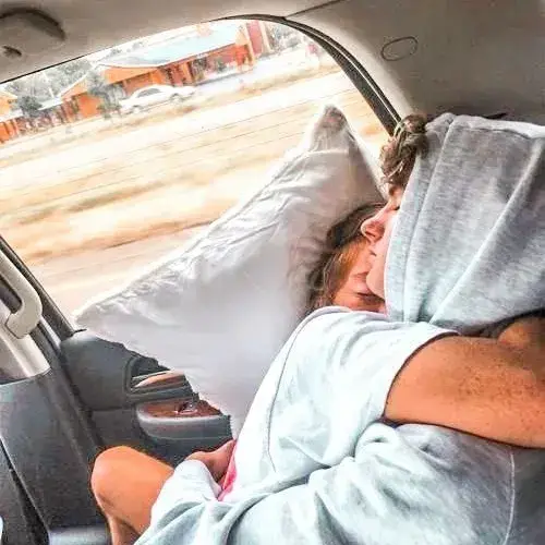 SicklySleet4961의 Family and Boyfriend