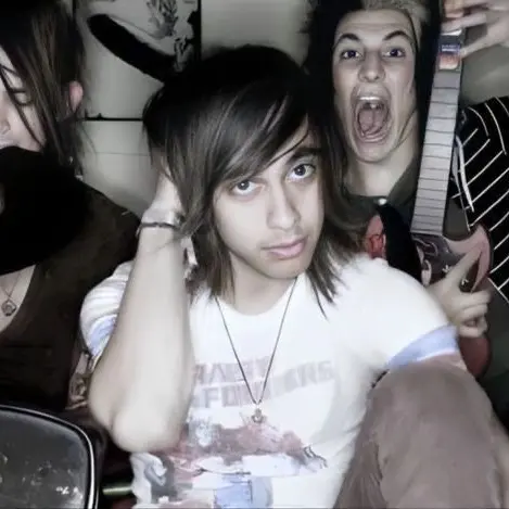 ihave13lbsofcakeupmyass의 Pierce the Veil