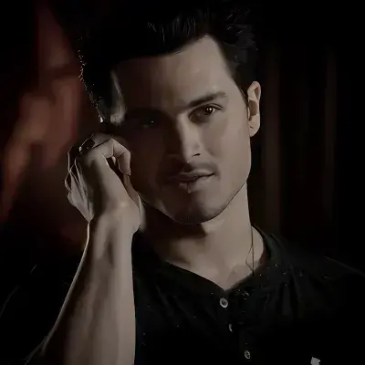 SorrySugar6629의 Enzo St John