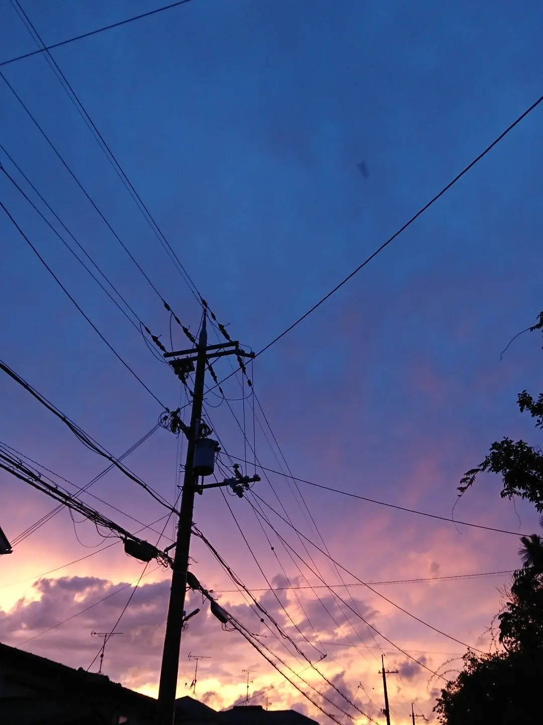 MIGIOTA의 めちゃつえーと疲れきった個人ヒーロー