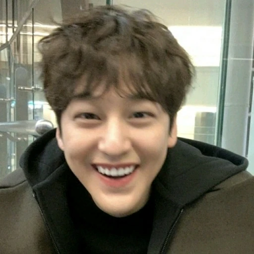 김범