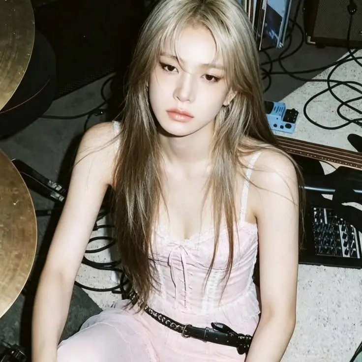 Parissssleeeee143의 Lee Heeseung
