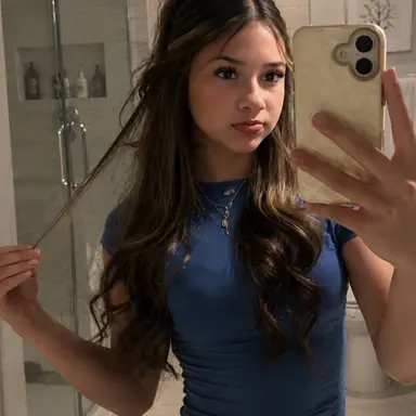 Profile image of Lily..