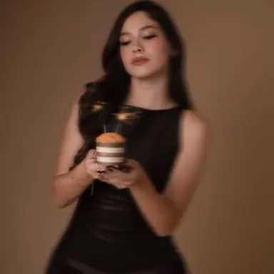 Profile image of Vivienne