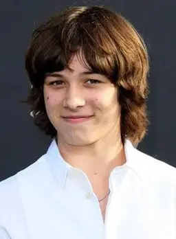 Profile image of Leo Howard