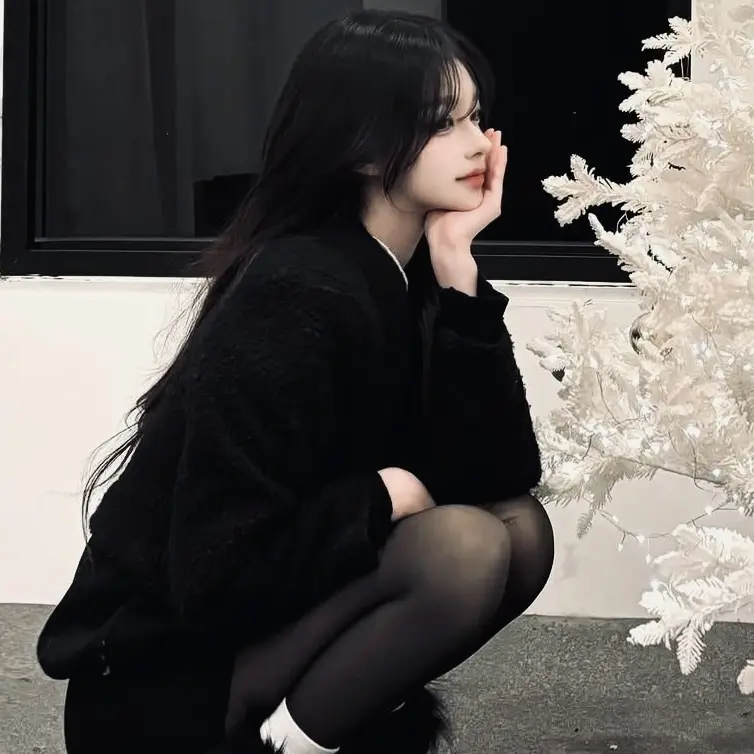 RU1N의 옆집에 사는 예쁜 대학생 누나