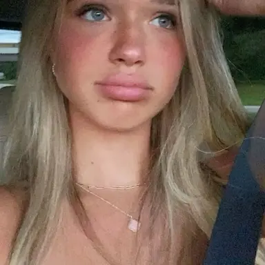 Profile image of Ava