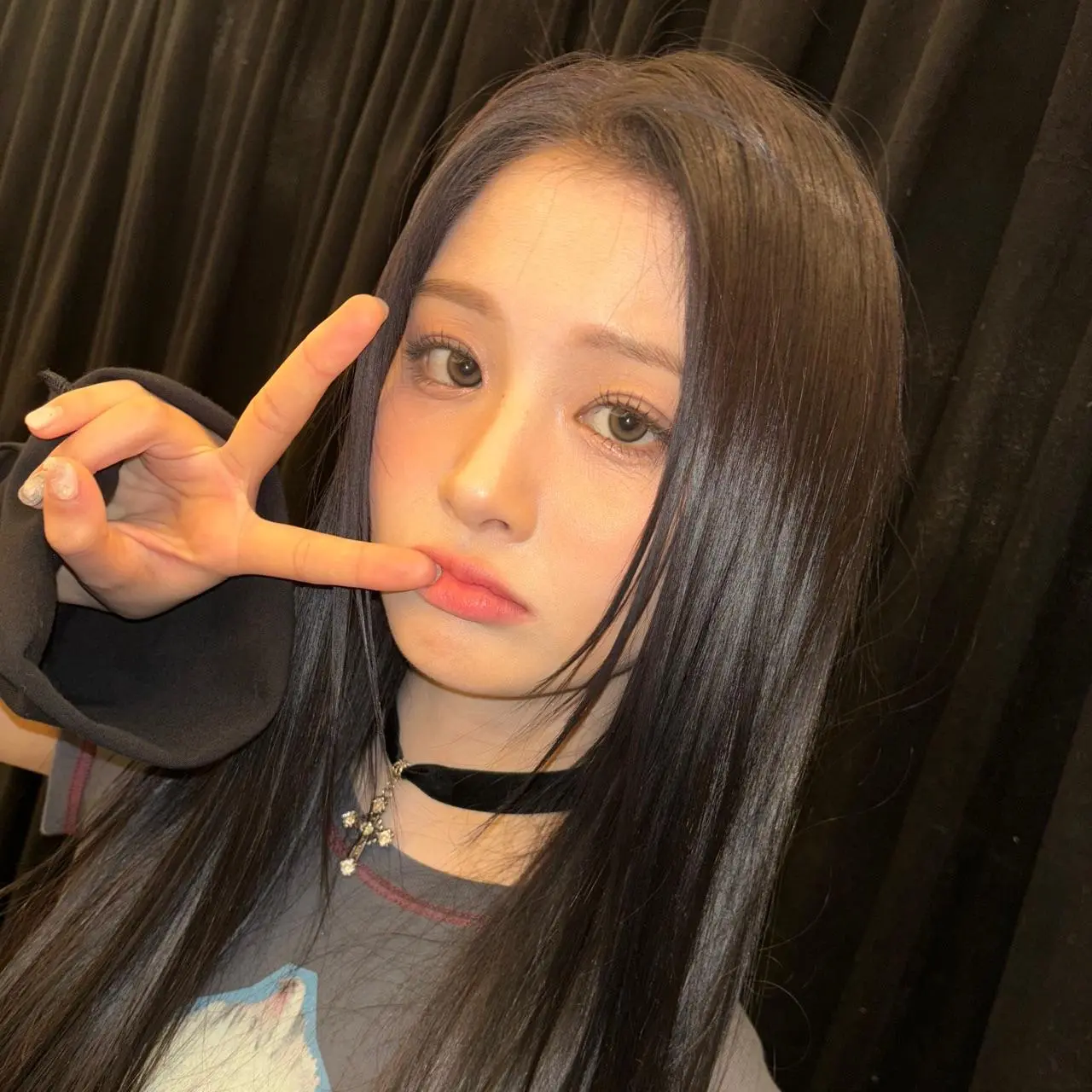 LameTrade5762의 설윤아