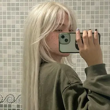 Profile image of Lenore