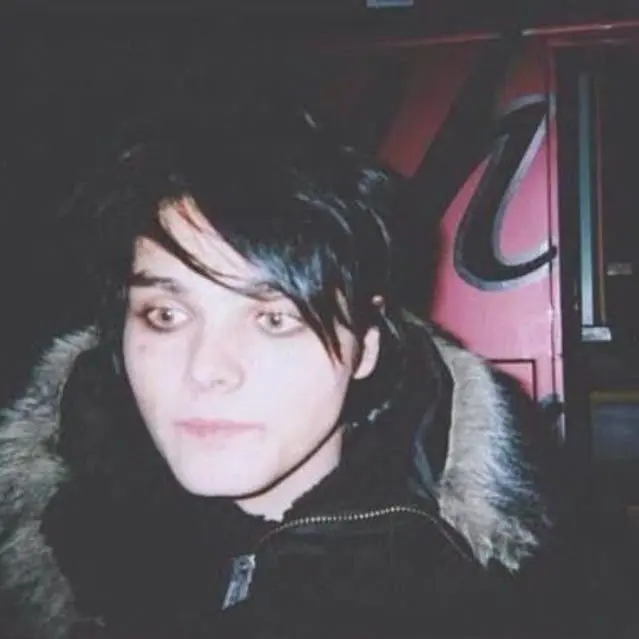 OpenStool8385의 Gerard Way