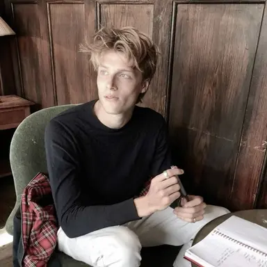 Profile image of Grayson Hawthorne
