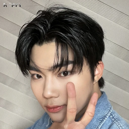 박건욱