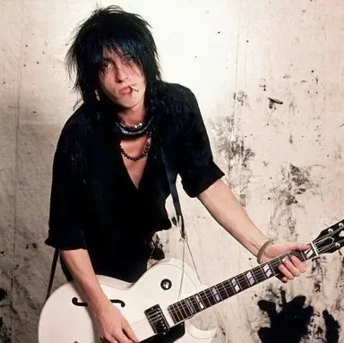 Profile image of Izzy