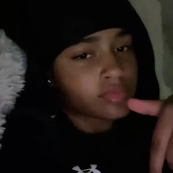 UpsetBoard2549의 My girlfriend