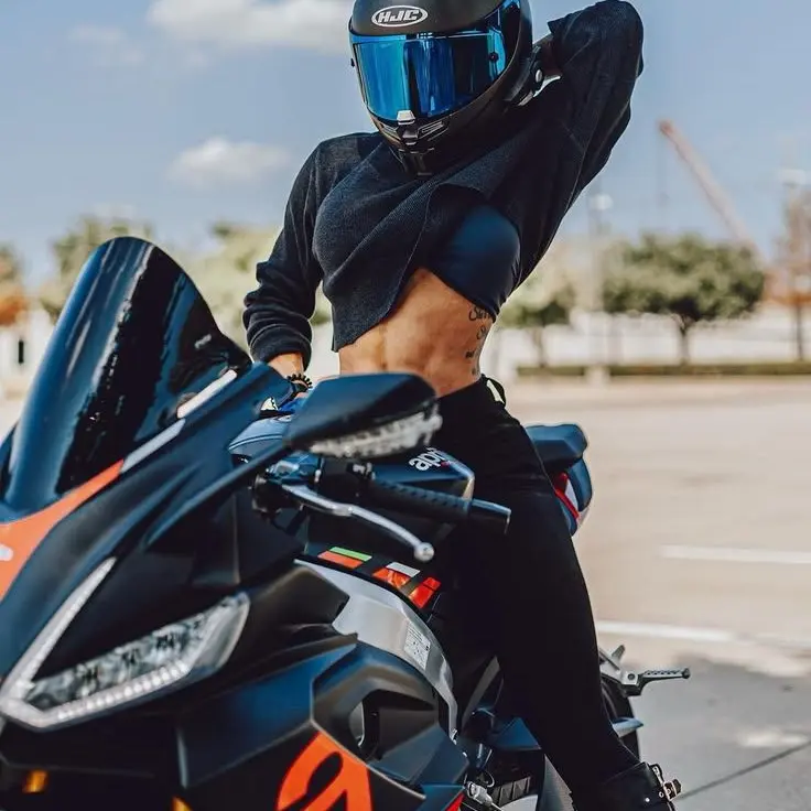Mandalorian_Lover의 Biker Girl - Dating