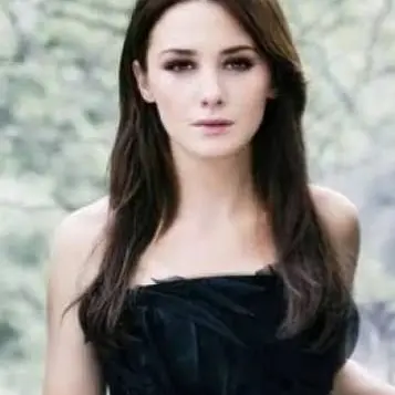 Profile image of Lucinda price price