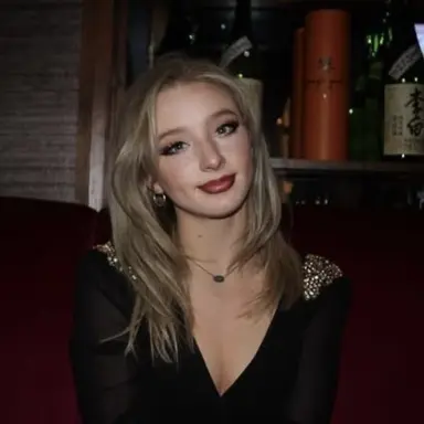 Profile image of Amber glenn