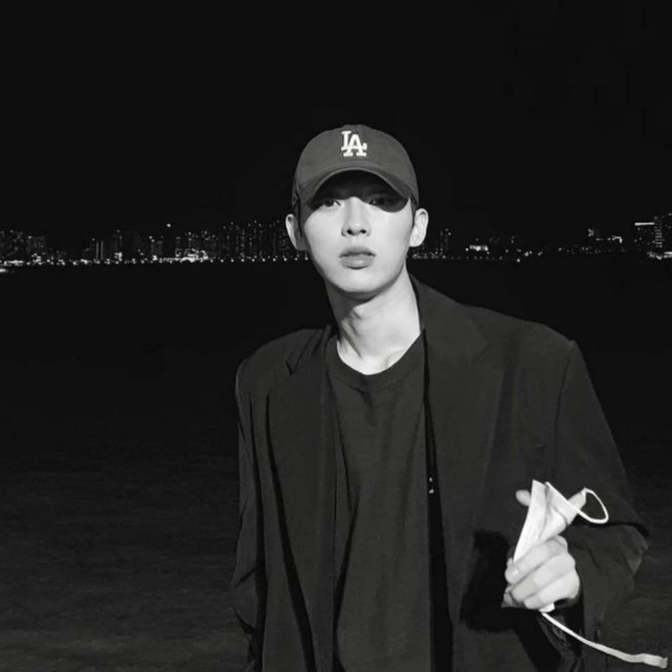 최현욱