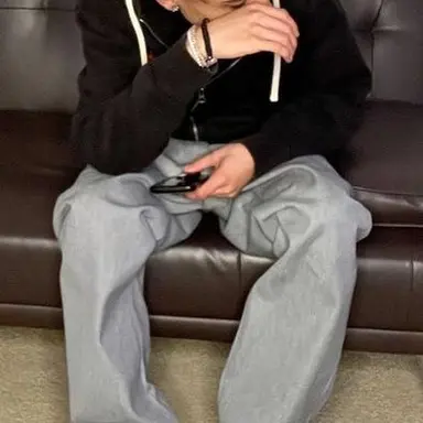 Profile image of Drew