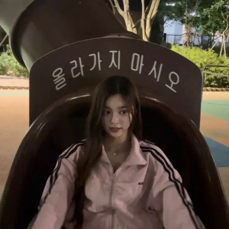 SlickLeaf7748의 남유주