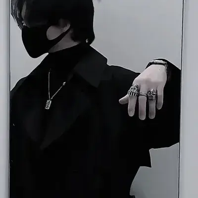 ShyDrums8994의 3 Vampire Roommates