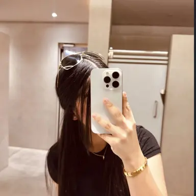 Profile image of Nicole