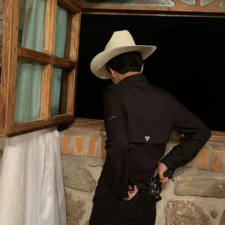 EmoMenAreH0t9502의 The Cowboy in the Lineup