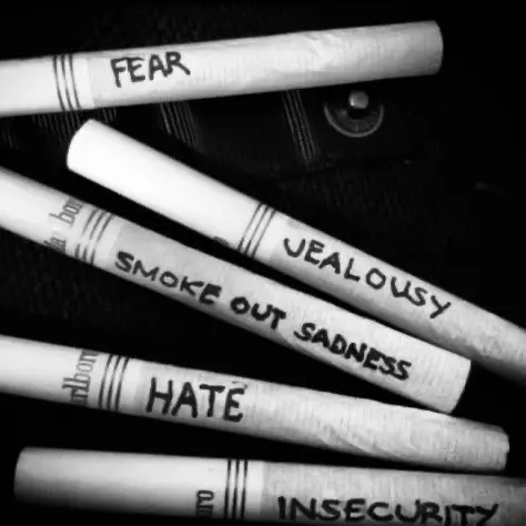 andmypersona의 ­ 