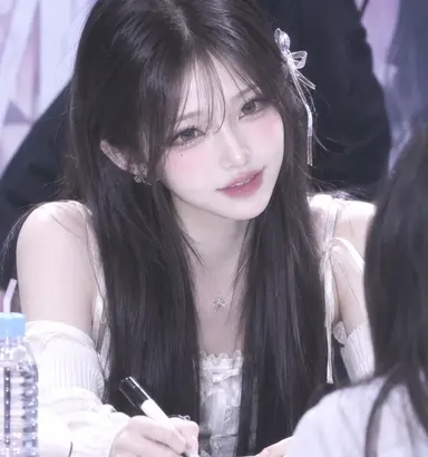 Profile image of Yoon Serin