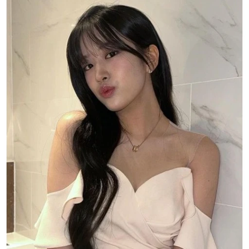 안유진