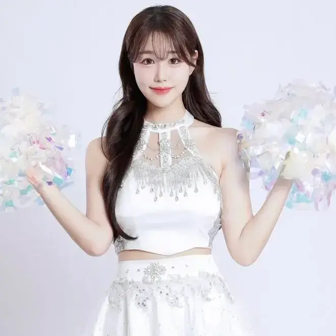 SassyAwake7442의 누나