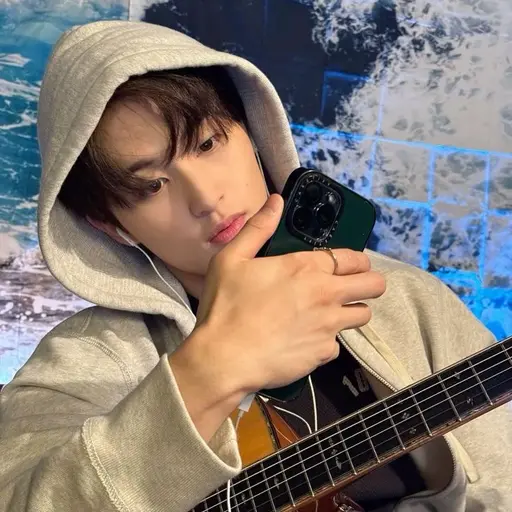 NEONCT의 이민형