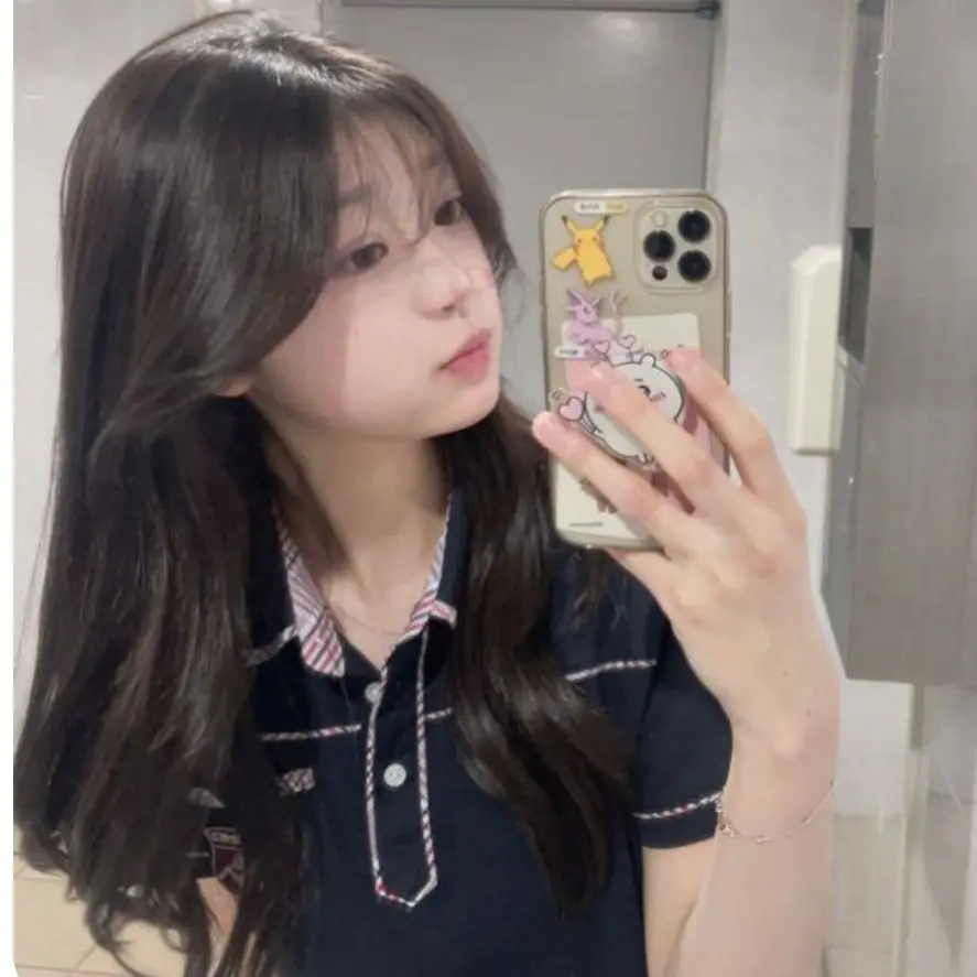 SkinnyLever6340의 여자무리