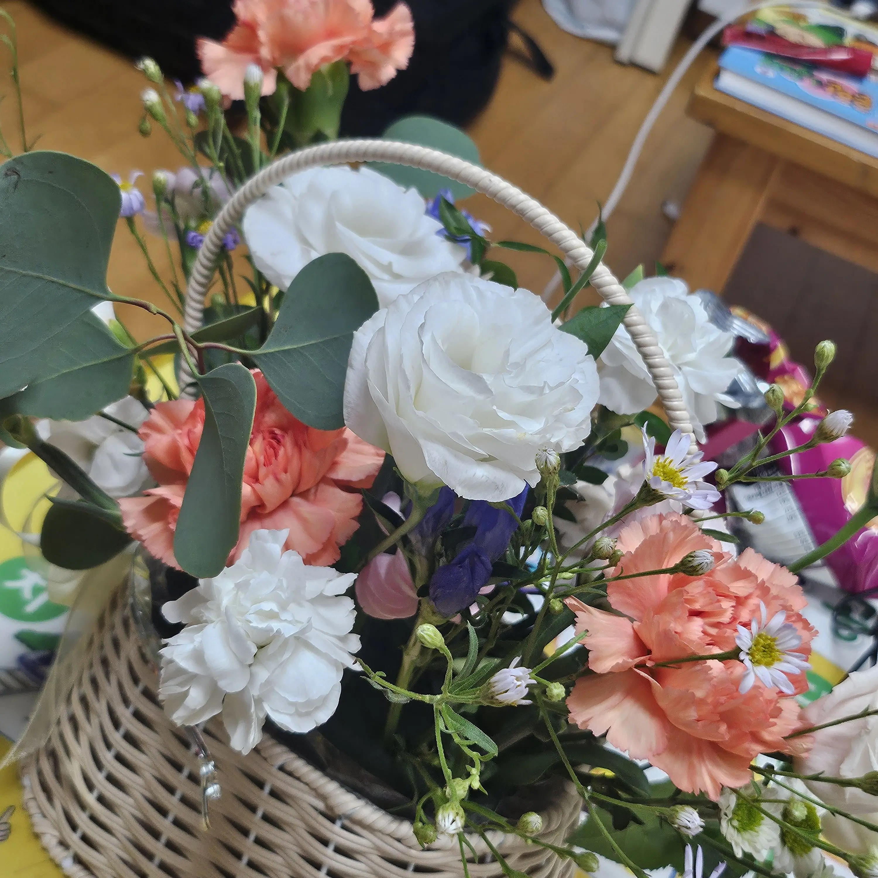 solieom07의 쿠오븐 투구꽃❤️인동초꽃