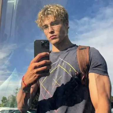 Profile image of Theo