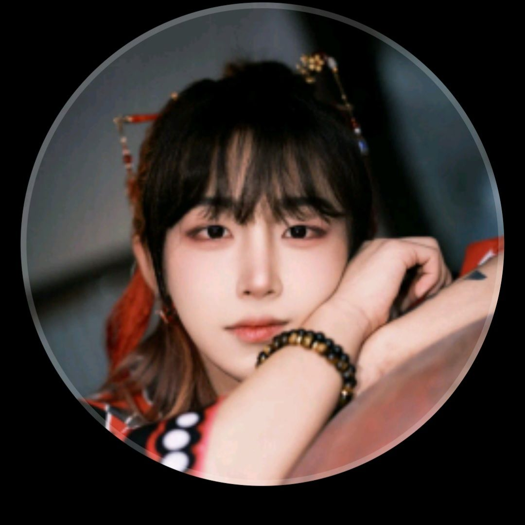 크리에이터 대표 이미지