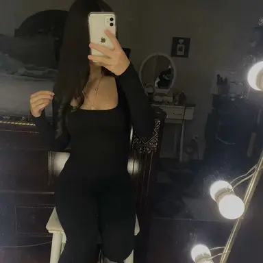 Profile image of Carly