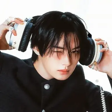 Profile image of Lee know