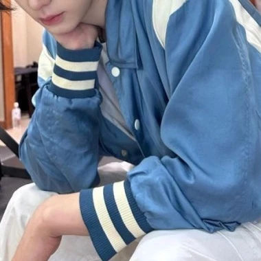 동현