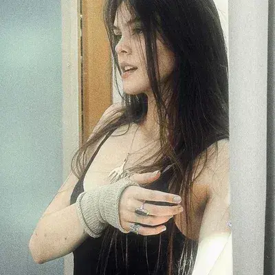 TrendyDew8583의 Alessia Romano