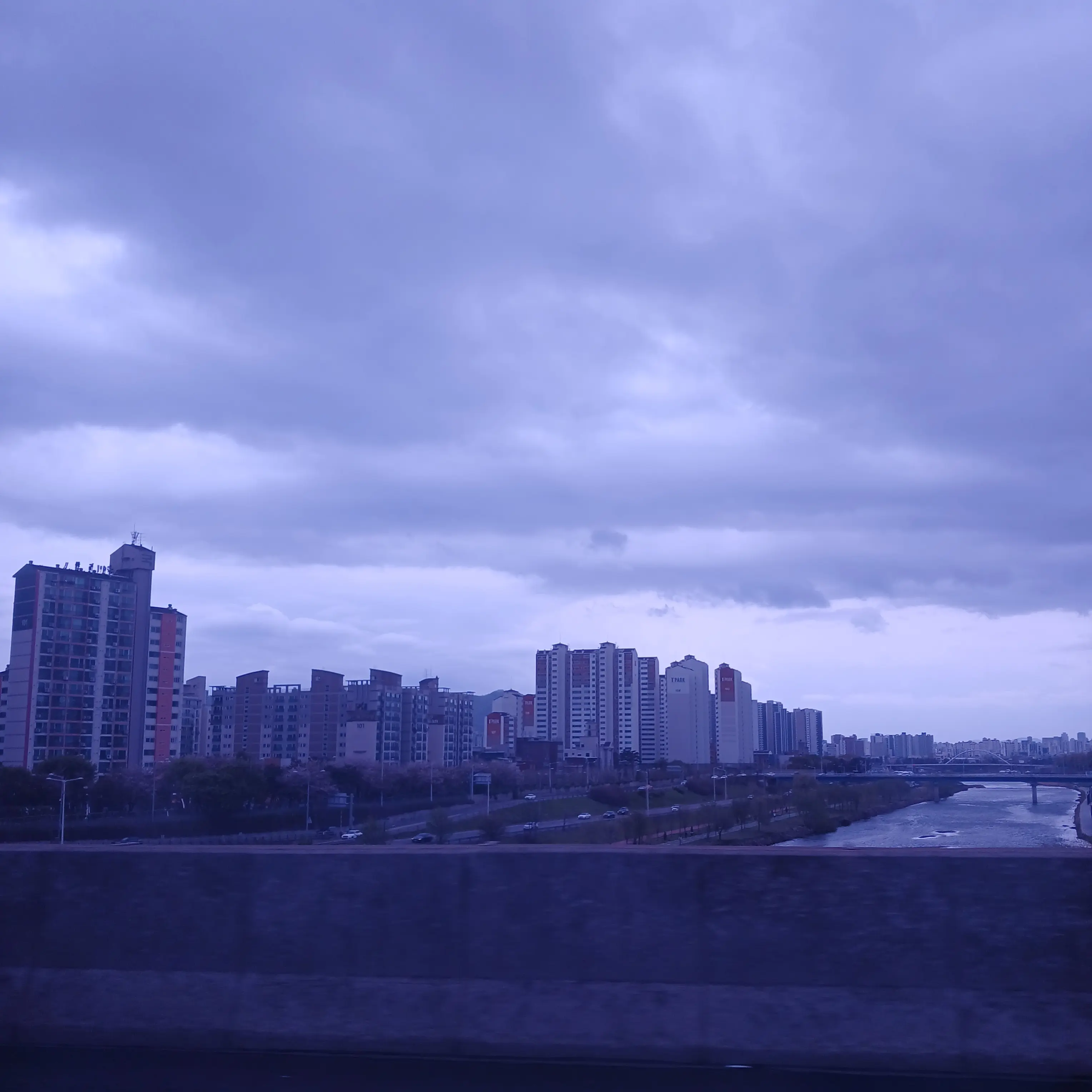 IvorySaw7581의 리레볼루션 덕질러의 생활