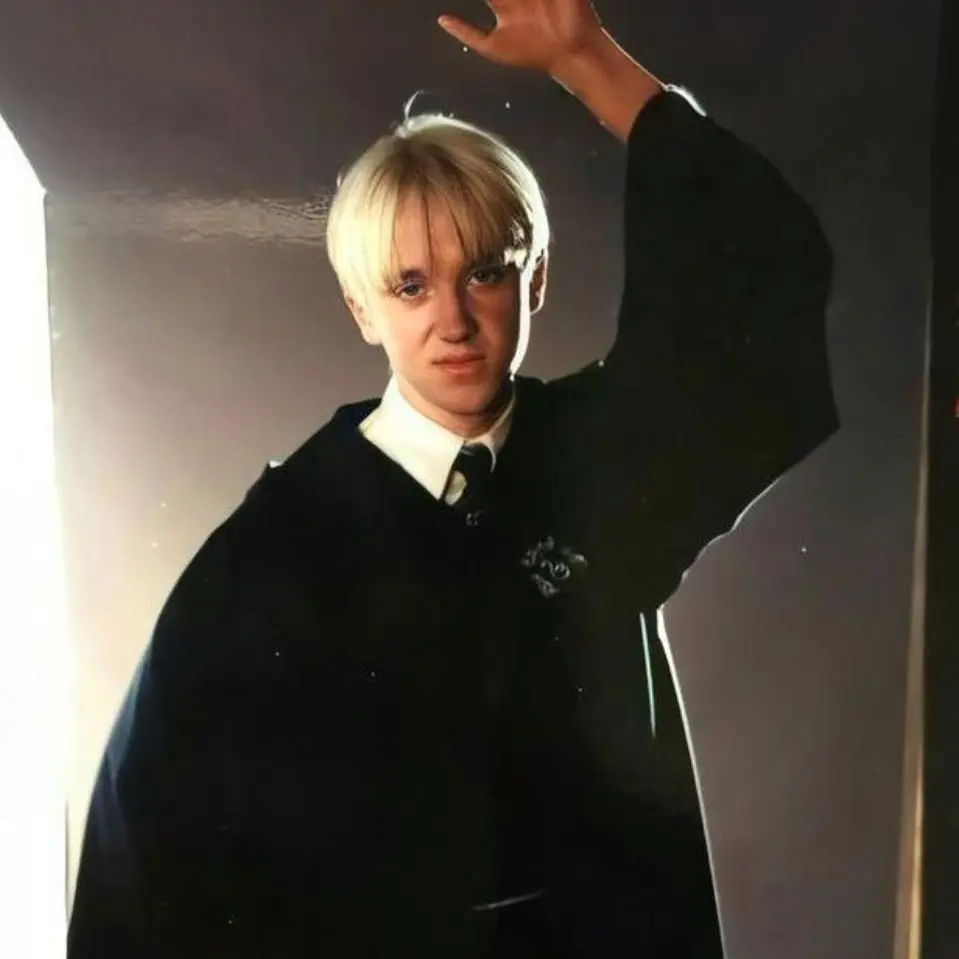 Draco.Malfoy.LOVER.442824의 🐍-Draco Malfoy wants you-☕️