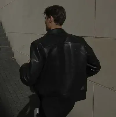 KeenVest1727의 Bodyguard