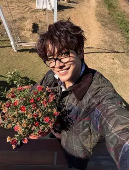 Profile image of Joong Archen